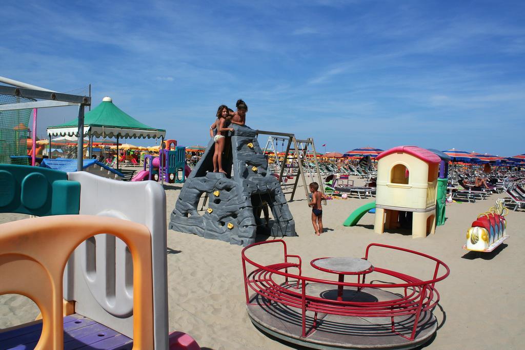 Hotel Roma Residenza Cervia Exterior photo